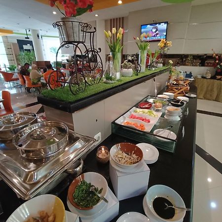 Halogen Hotel Airport Surabaya Sidoarjo Dış mekan fotoğraf