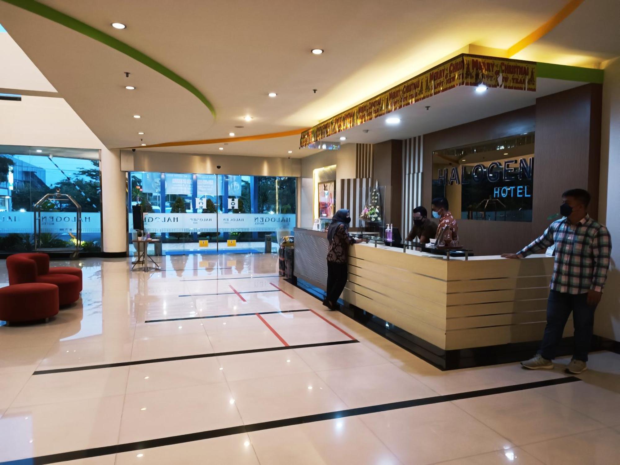 Halogen Hotel Airport Surabaya Sidoarjo Dış mekan fotoğraf
