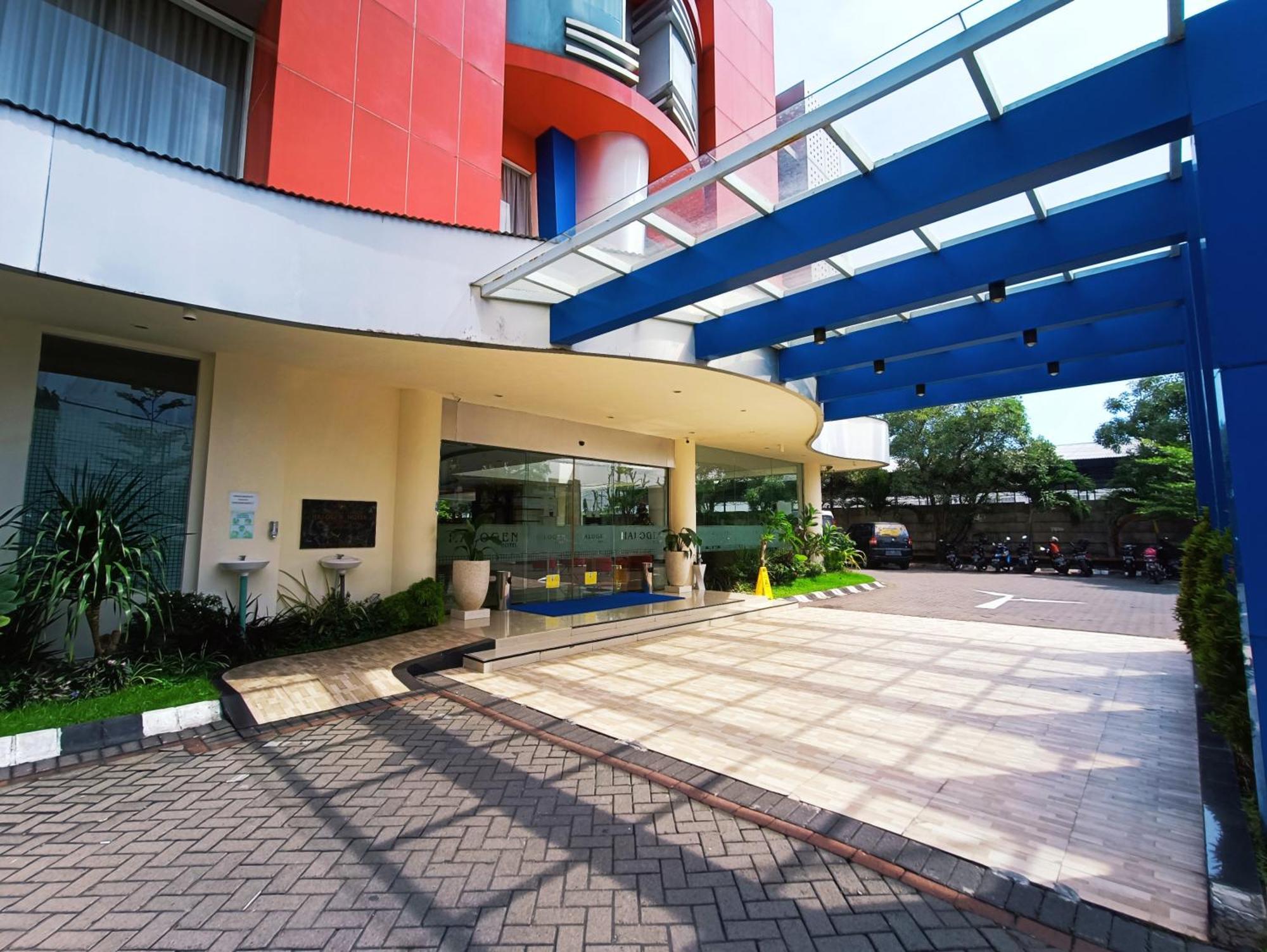 Halogen Hotel Airport Surabaya Sidoarjo Dış mekan fotoğraf
