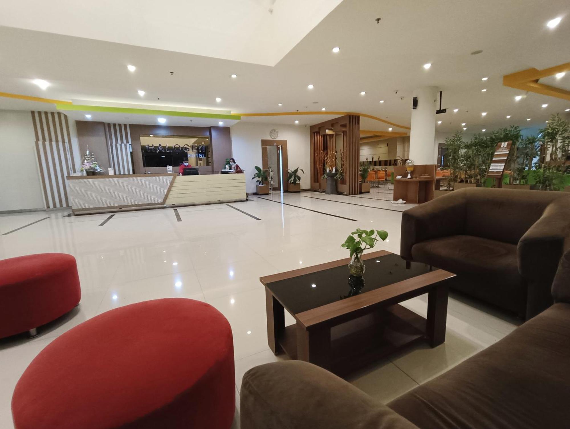 Halogen Hotel Airport Surabaya Sidoarjo Dış mekan fotoğraf