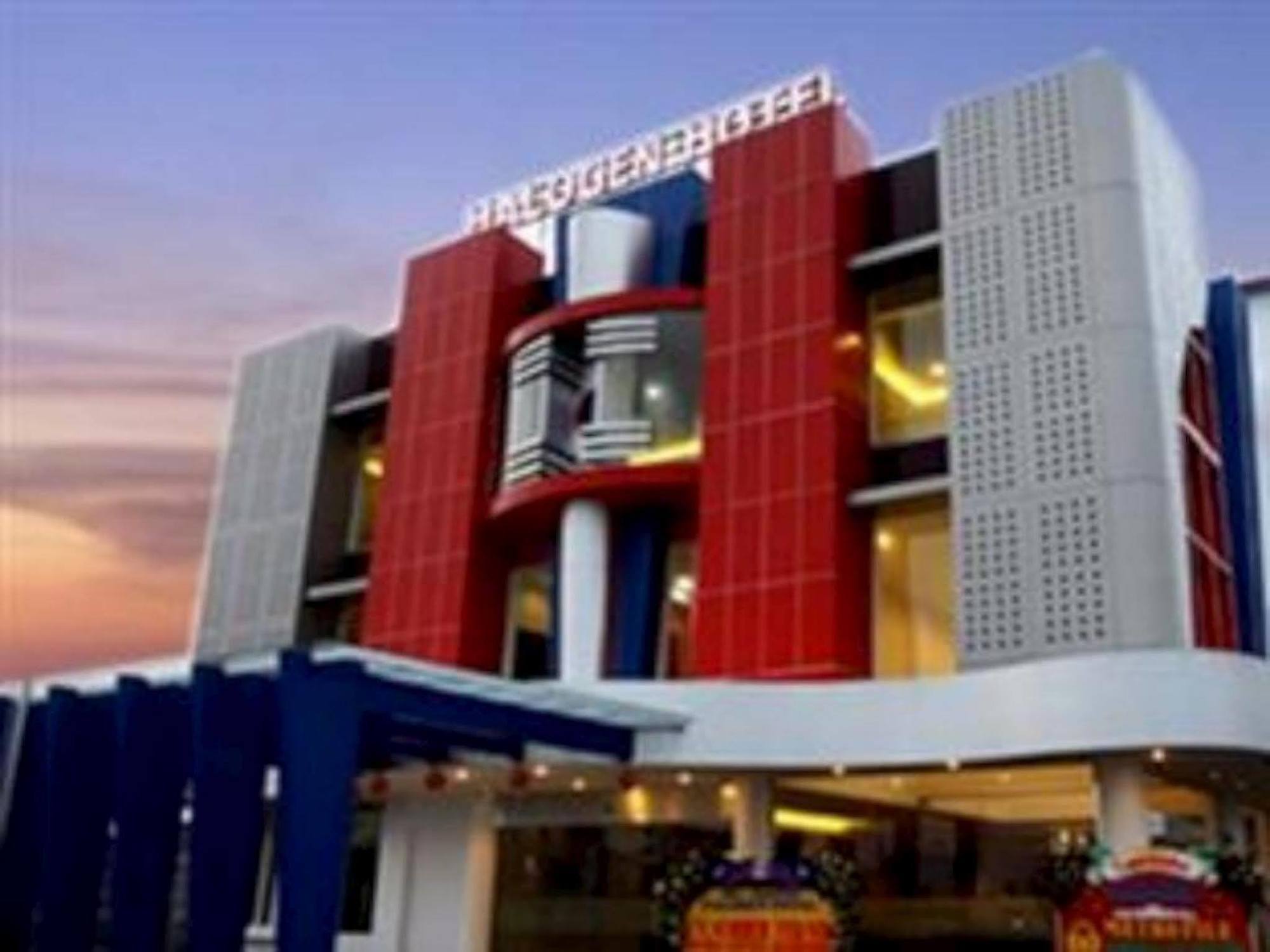 Halogen Hotel Airport Surabaya Sidoarjo Dış mekan fotoğraf